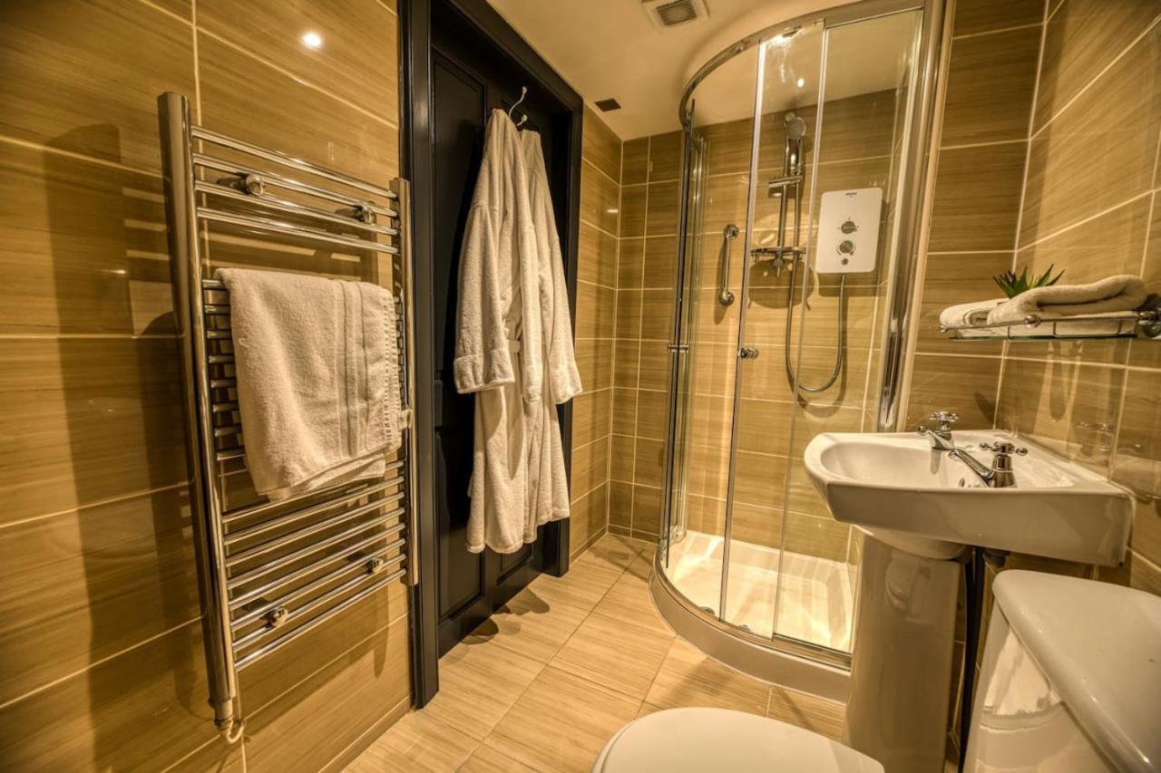 אוצ'טרארדר 'Clyde' In Allandale Aparthotel מראה חיצוני תמונה